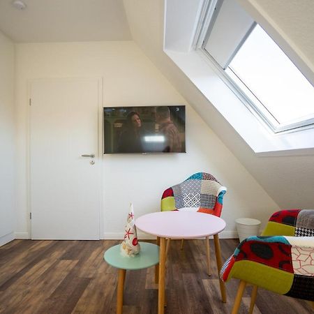 Residenz Rosengarten Wohnung Meerjungfrau 2 บือซุม ภายนอก รูปภาพ