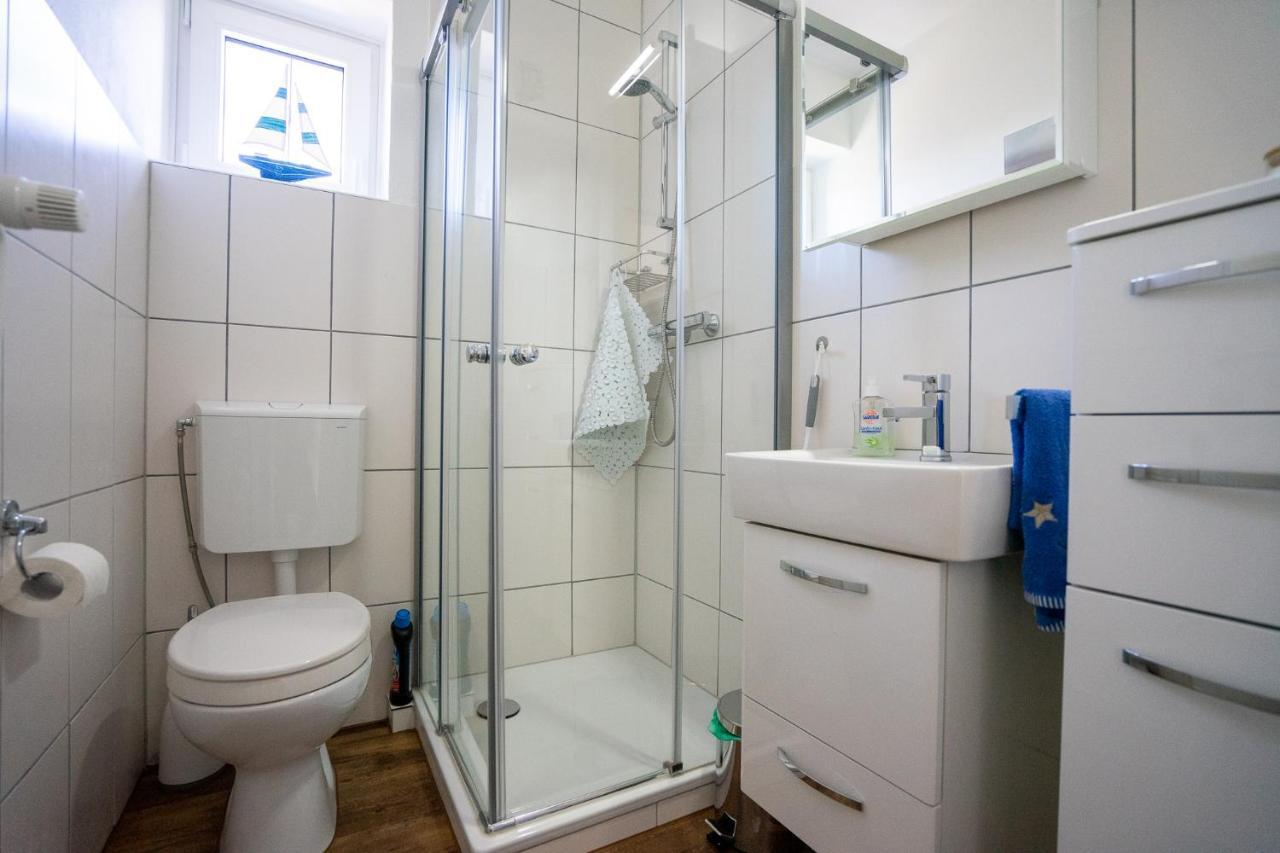 Residenz Rosengarten Wohnung Meerjungfrau 2 บือซุม ภายนอก รูปภาพ